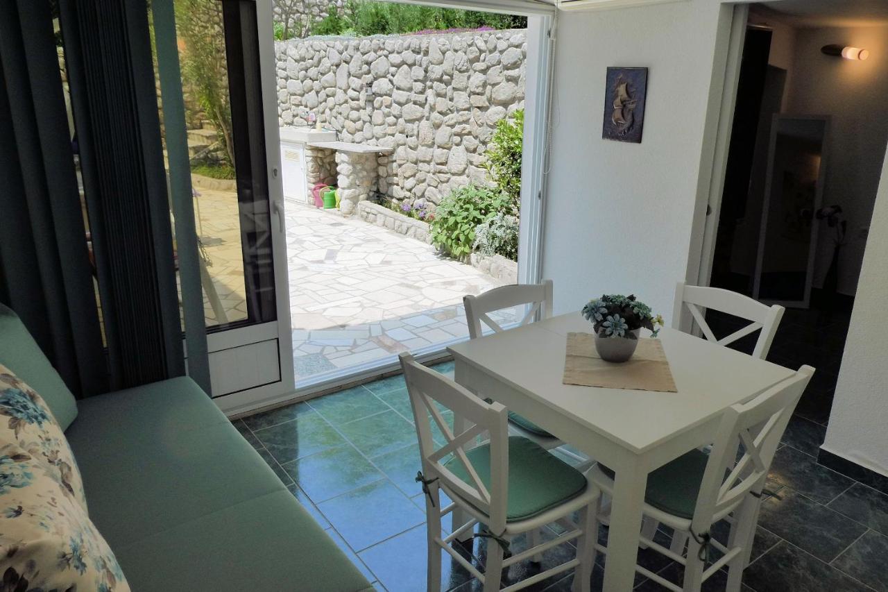 Apartment Zelena Oaza Lovran Exterior photo